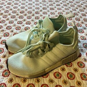 EUC Adidas NMD R1 Dash Mint Green Women’s Running Athletic Shoes Size 8.5